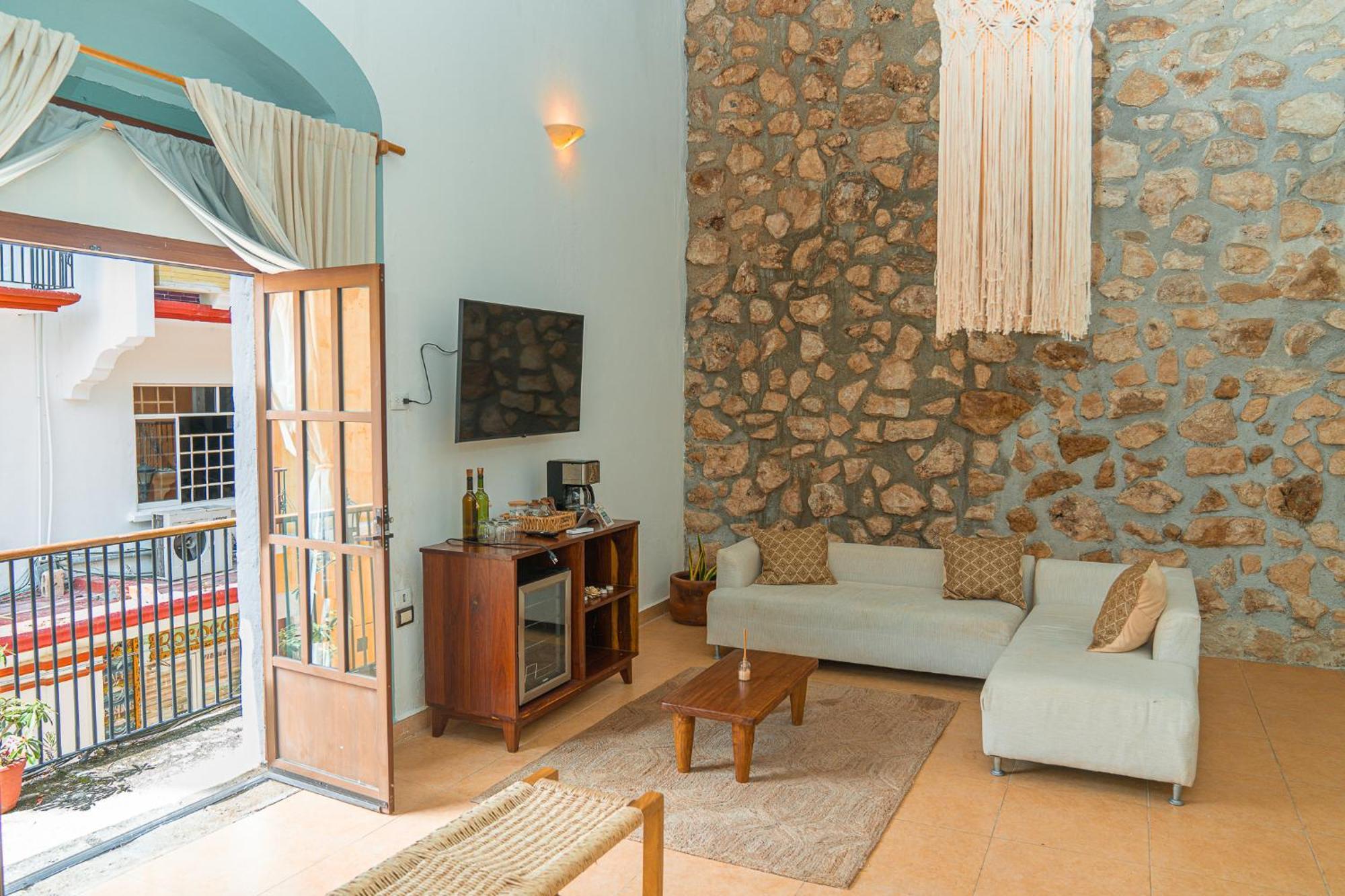 Casa Puerta De Mar Hotel *